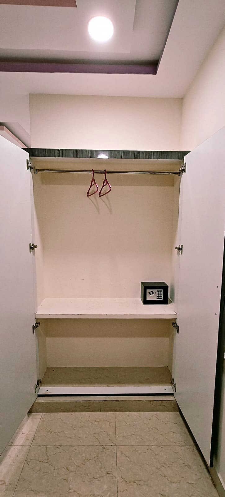 Suite Room wardrobe with electronic safe