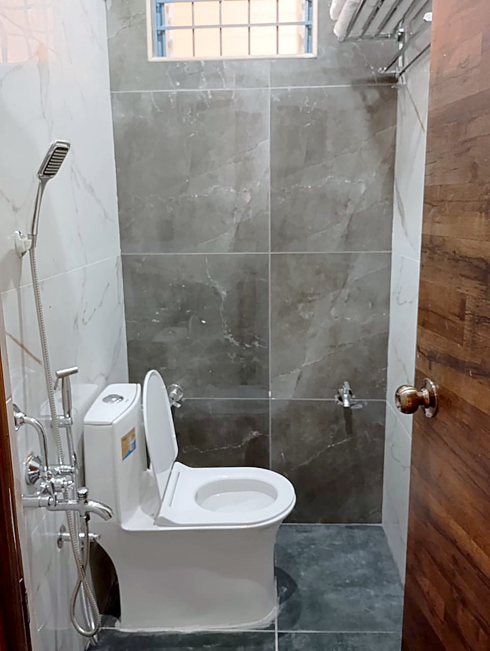 Suite Room bathroom with shower and western toilet